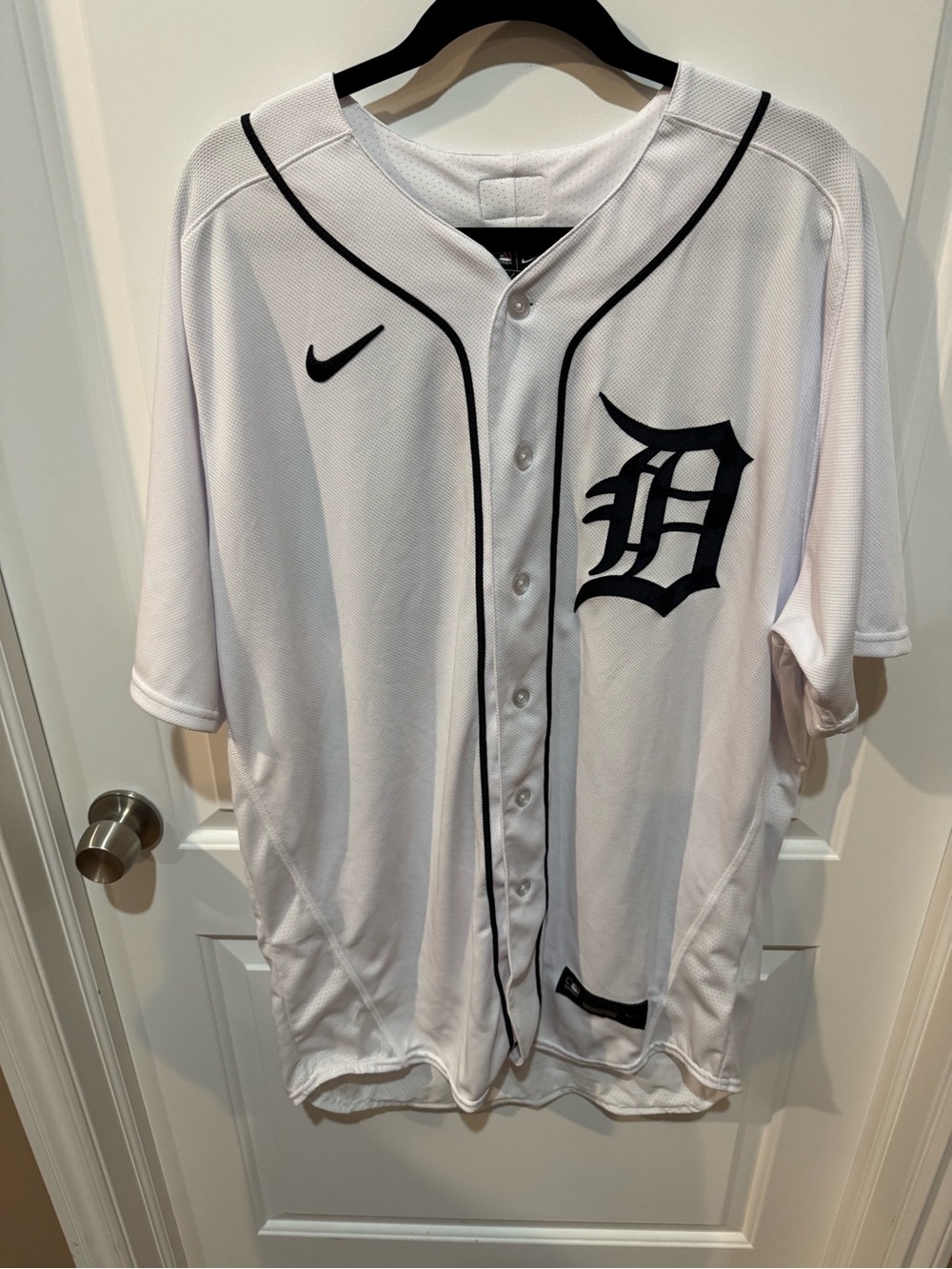 Nike Detroit Tigers White and Navy Button-Up Jersey